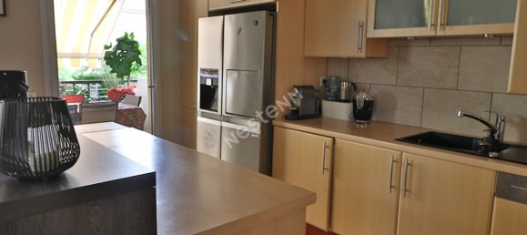 3 chambres Appartement à Rhône, France No. 334593 5