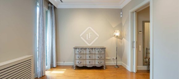 4 chambres Appartement à Eixample, Spain No. 24813 7