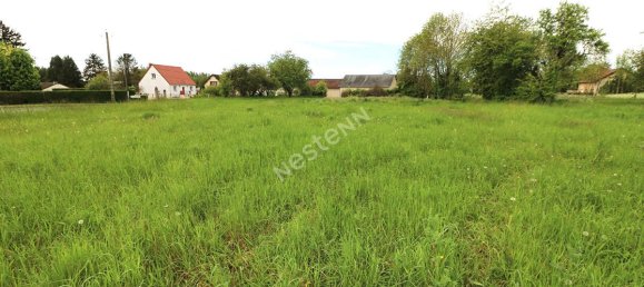 760m² Land in Amifontaine, France No. 70139 9