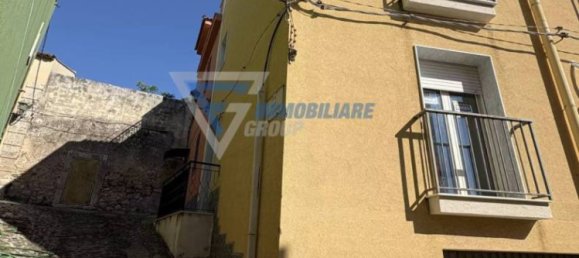 Edifício de 3 divisões em Melilli, Italy N.º 280657 9