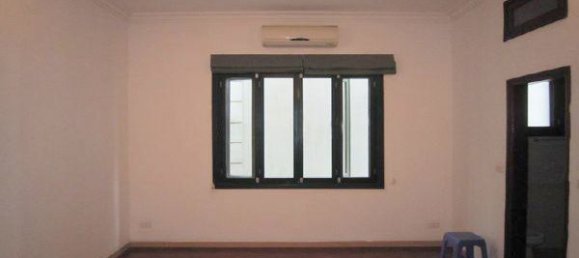 Casa de 4 dormitorios en Tay Ho, Vietnam No. 7071 11