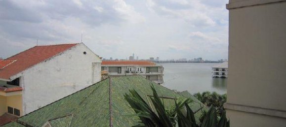 Casa de 4 dormitorios en Tay Ho, Vietnam No. 7071 14