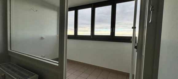 2 rooms Apartment in Stuttgart, Germany No. 63691 6