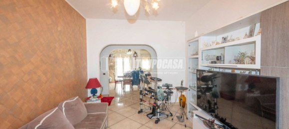 2 bedrooms Apartment in Messina, Italy No. 375908 8