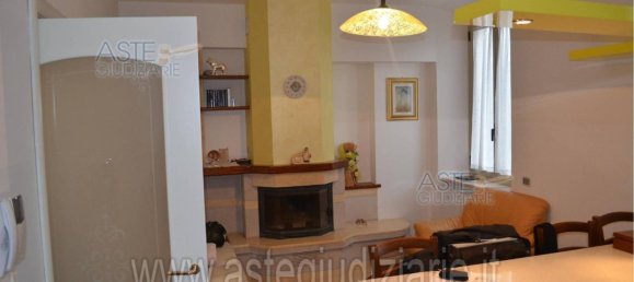 5غرفة شقة في Montorio al Vomano, Italy رقم 98324 15