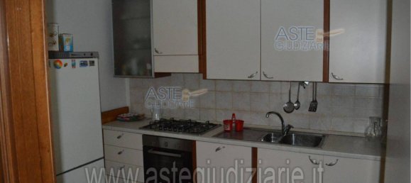 5غرفة شقة في Montorio al Vomano, Italy رقم 98324 19