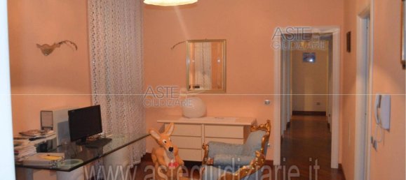 5غرفة شقة في Montorio al Vomano, Italy رقم 98324 17