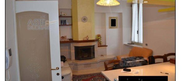 5غرفة شقة في Montorio al Vomano, Italy رقم 98324 4