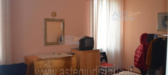 5غرفة شقة في Montorio al Vomano, Italy رقم 98324 23