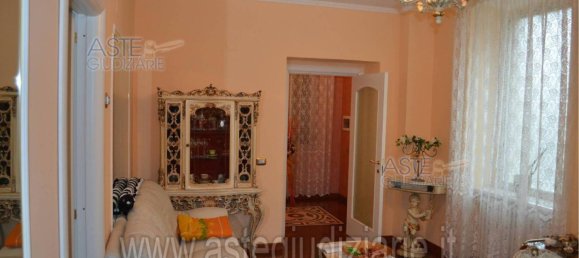 5غرفة شقة في Montorio al Vomano, Italy رقم 98324 12