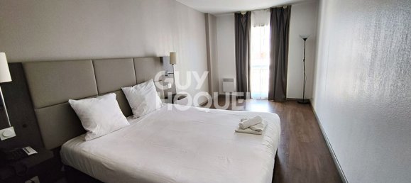 1 chambre Appartement à Courbevoie, France No. 167624 5