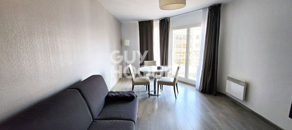 1 chambre Appartement à Courbevoie, France No. 167624 3