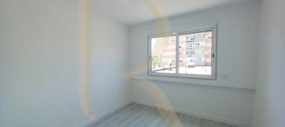 3 bedrooms Apartment in Corroios, Portugal No. 91788 15