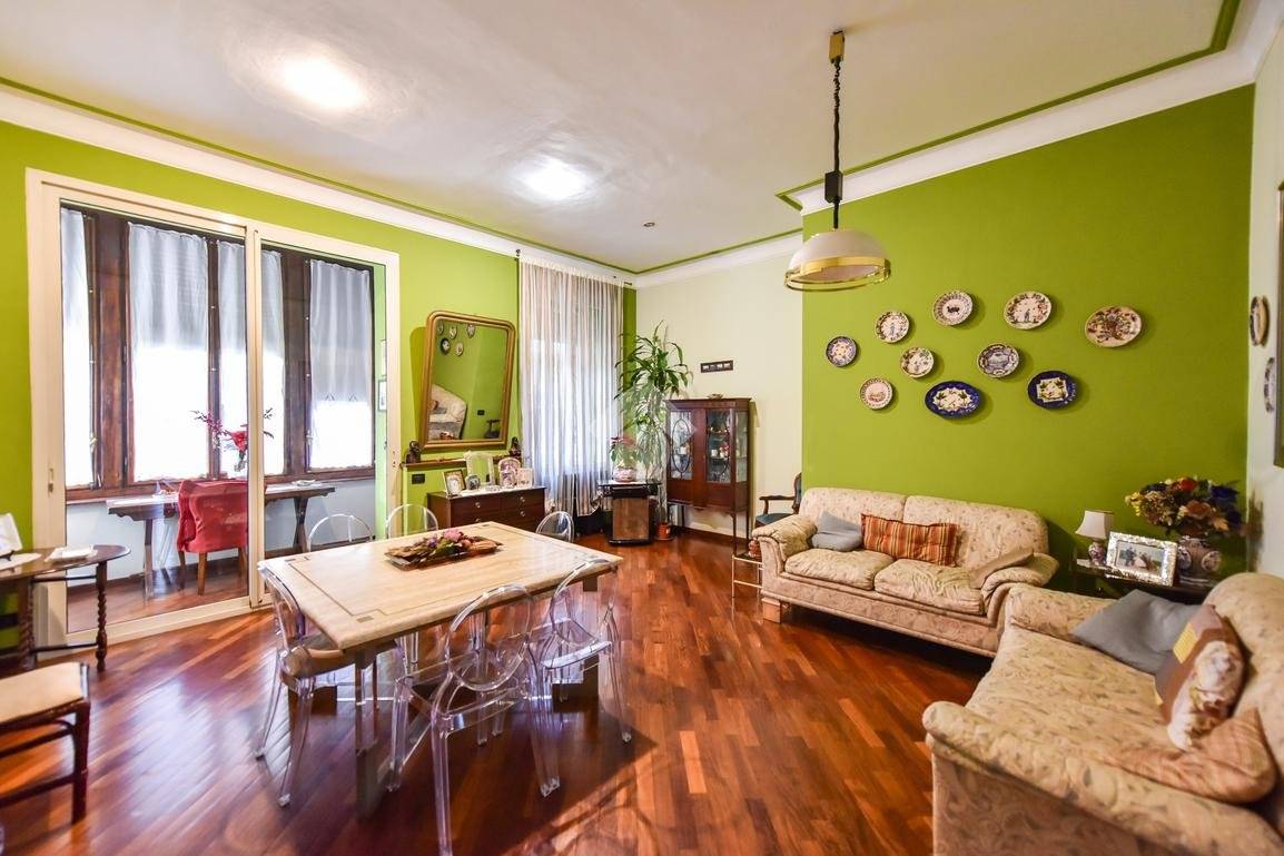 3 غرف نوم شقة في Turin, Italy رقم 58363