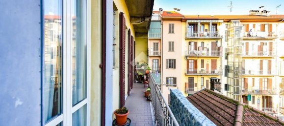 3 غرف نوم شقة في Turin, Italy رقم 58363 40