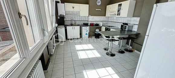 3 chambres Appartement à Lens, France No. 338632 4