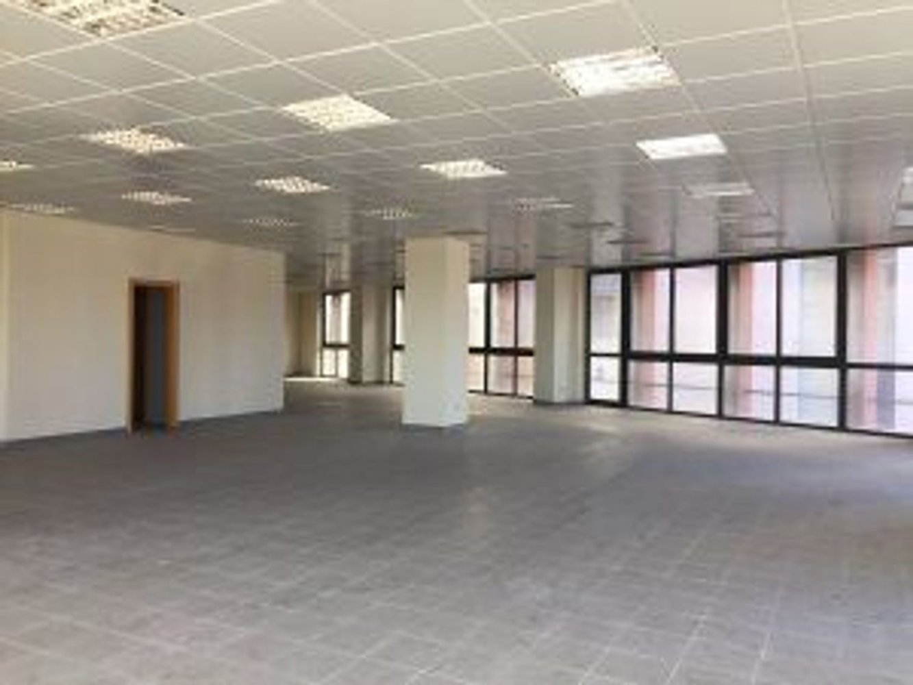 Oficina en Madrid, Spain 556 m² No. 61760