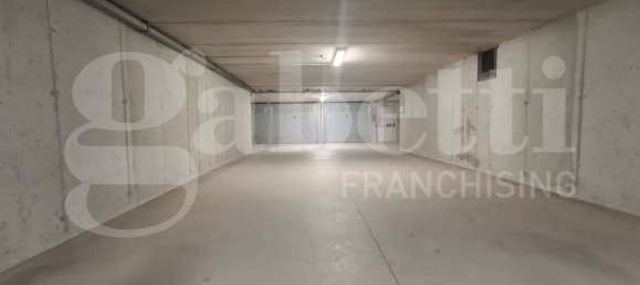 15m² Garage in Milan, Italy No. 279098 13