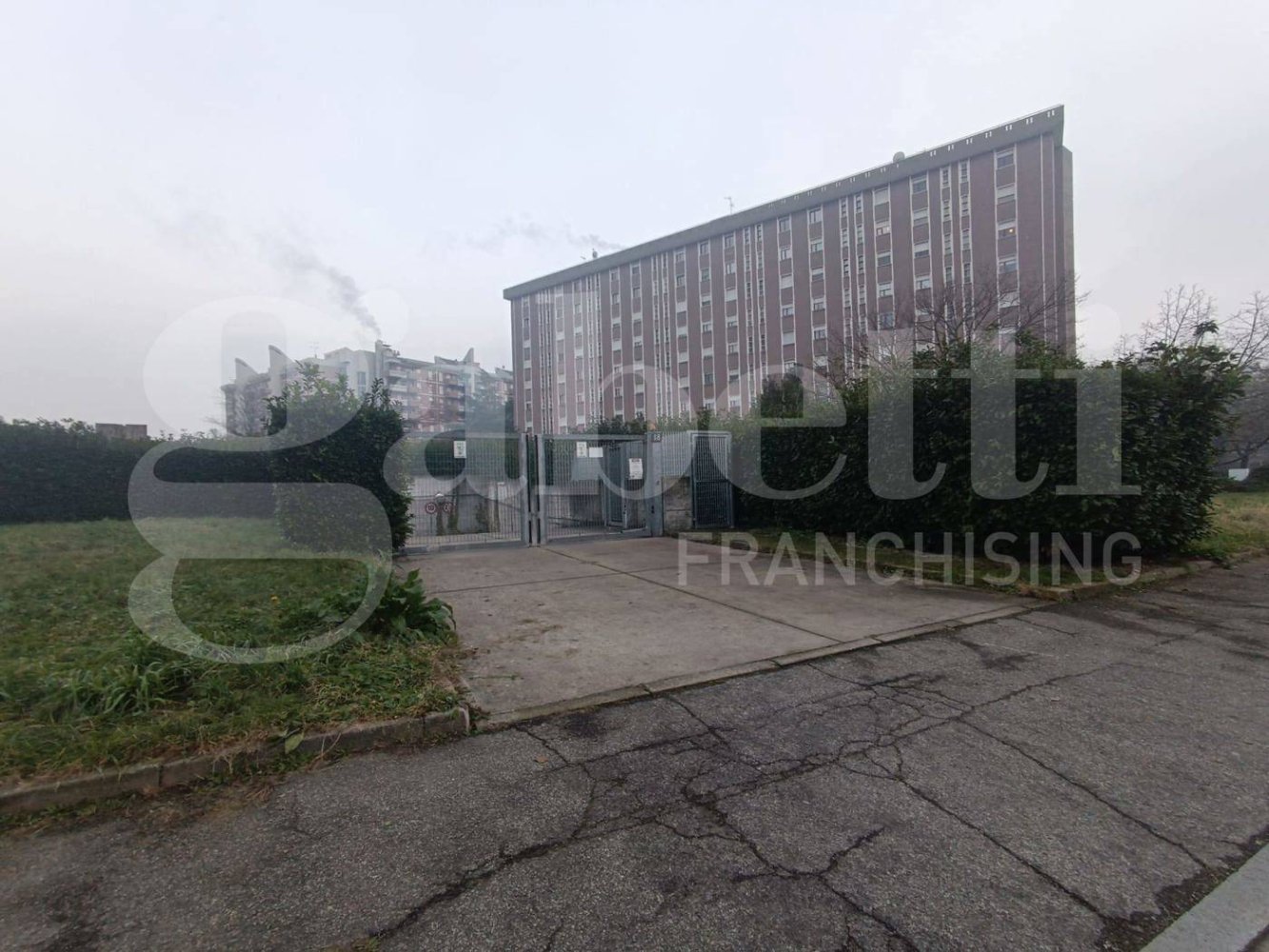 15m² Garage in Milan, Italy No. 279098