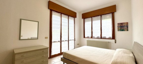 3 rooms Apartment in Jesolo, Italy No. 227072 7