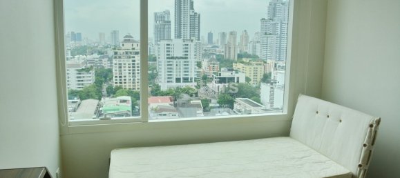 3 bedrooms Condo in Bangkok, Thailand No. 7598 7