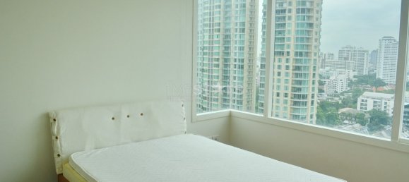 3 bedrooms Condo in Bangkok, Thailand No. 7598 8