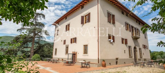 Вилла с 22 спальнями в Понтассьеве, Италия № 79707 15