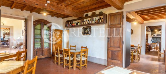 Вилла с 22 спальнями в Понтассьеве, Италия № 79707 5