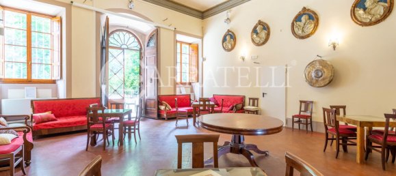 Вилла с 22 спальнями в Понтассьеве, Италия № 79707 3