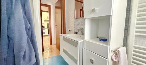 4 rooms Apartment in Gavorrano, Italy No. 232045 2