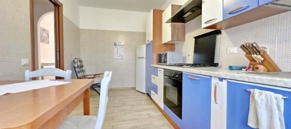 4 rooms Apartment in Gavorrano, Italy No. 232045 10