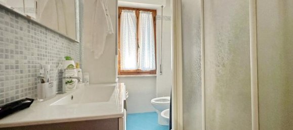 4 rooms Apartment in Gavorrano, Italy No. 232045 3