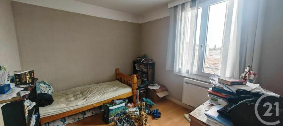2 bedrooms Apartment in Sainte-Savine, France No. 300530 7