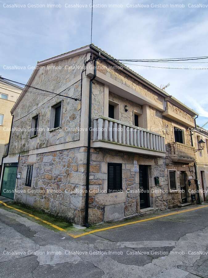 3 bedrooms House in Vilanova de Arousa, Spain No. 200404