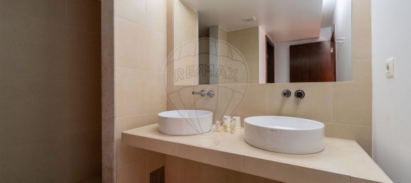 Casa de 4 dormitorios en Guia, Portugal No. 156811 16