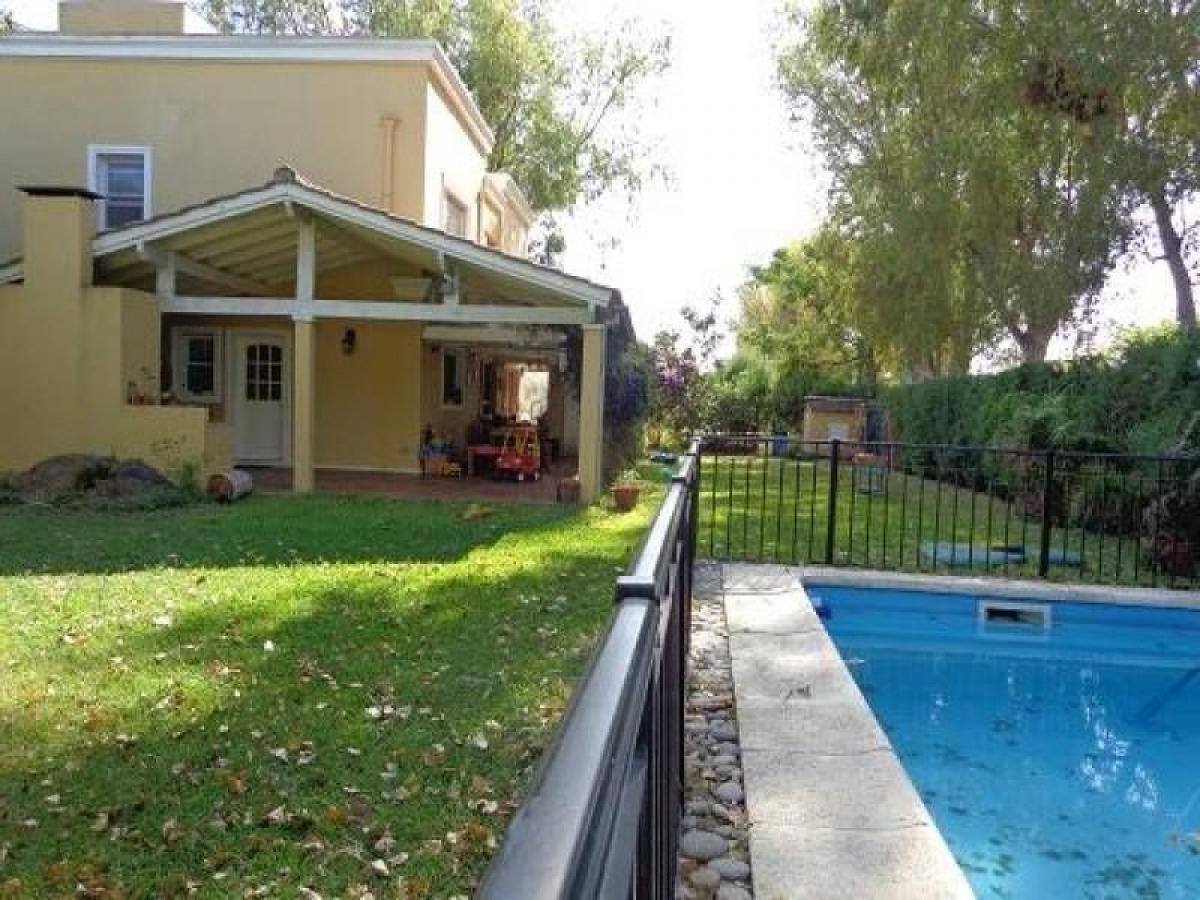 4 bedrooms House in Pilar, Argentina No. 18150