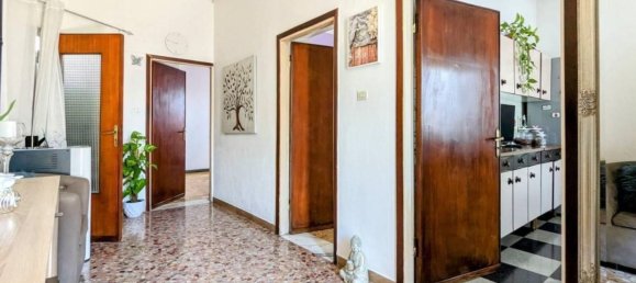 6 rooms Villa in Carrara, Italy No. 45692 38