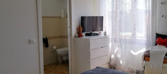 6 rooms Villa in Carrara, Italy No. 45692 5