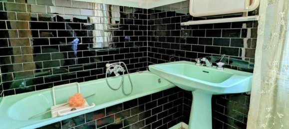 6 rooms Villa in Carrara, Italy No. 45692 21