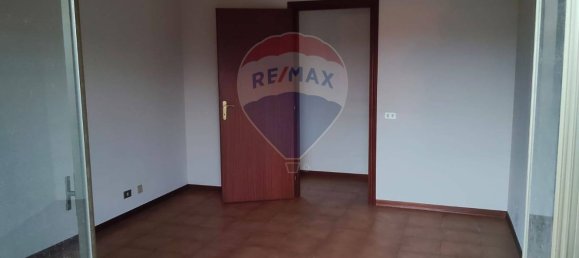 5 rooms Apartment in Giarre, Italy No. 266279 2