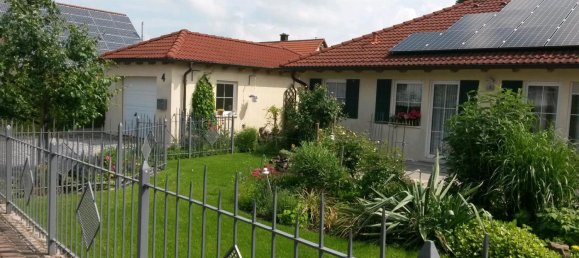3 bedrooms Bungalow in Kitzingen, Germany No. 224137 2