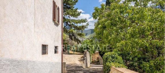 Квартира с 2 спальнями в Сполето, Италия № 291783 3