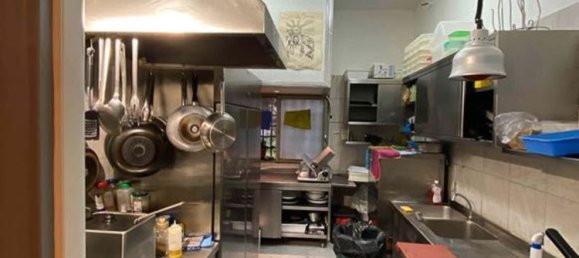 144m² Commercial property in Pisa, Italy No. 346291 8