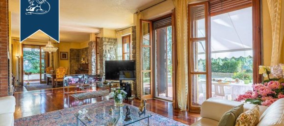 6 bedrooms Villa in Florence, Italy No. 381087 19