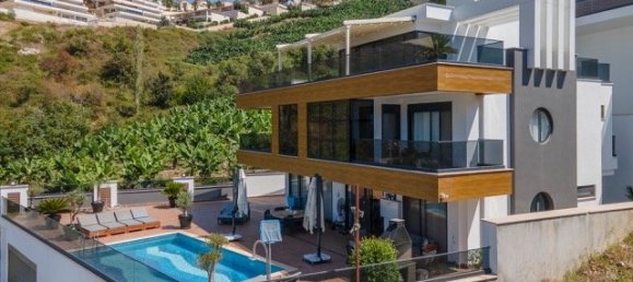 Villa 4+1 à Antalya, Turkey No. 34038 23