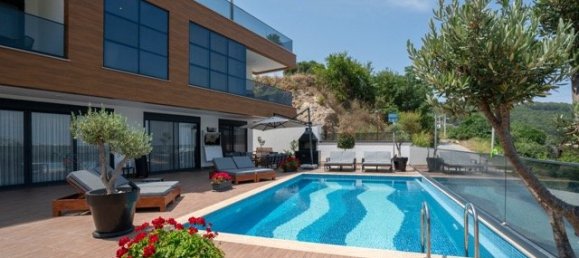 Villa 4+1 à Antalya, Turkey No. 34038 15