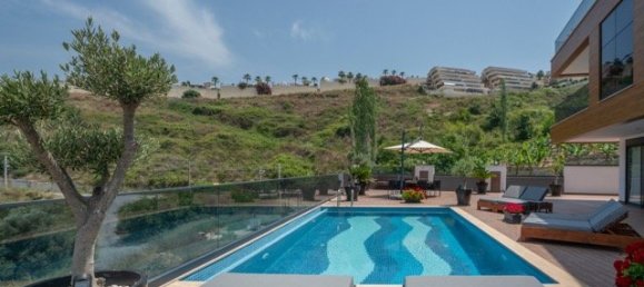 Villa 4+1 à Antalya, Turkey No. 34038 17