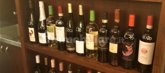 2 rooms Commercial property in Genoa, Italy No. 206214 7