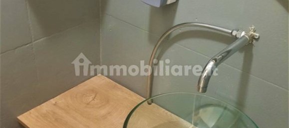 2 rooms Commercial property in Genoa, Italy No. 206214 3