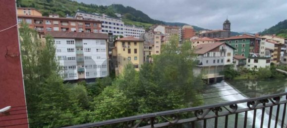 Apartamento de 3 dormitorios en Comunidad Autónoma Vasca, Spain No. 149334 3